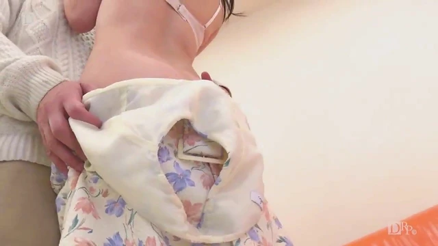 Yuuna's Naughty Punishment Game Ends With Rough Virgin Deflowering