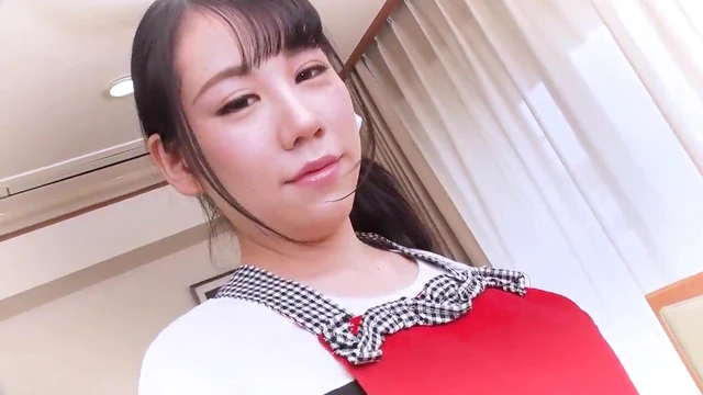 Riri Shiraki's Seductive Pita Butt Tempts During Hot Housecleaning Sex Act II