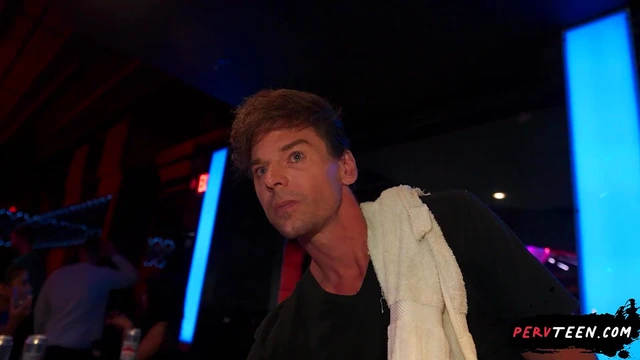 Busty Latina Barmaid Gives a Sneaky, Sloppy Blowjob Under the Bar – PervTeen