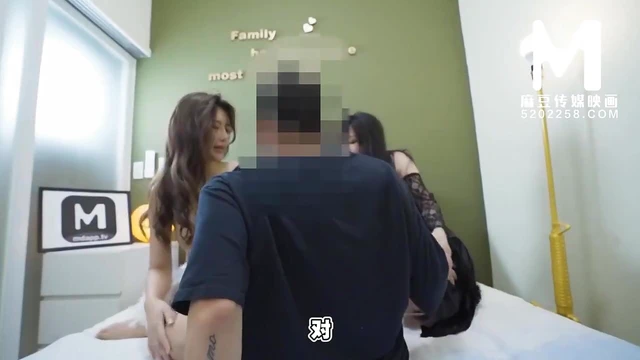 AsiaM Kitten Shows Off Her Curves in HD Seduction Scene