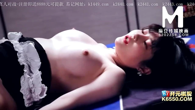 AsiaM’s Unfiltered Action Features Seductive Siren In Heat