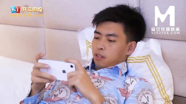 Asian Goddess Shows Her Ultimate Seduction Skills Live On Camera