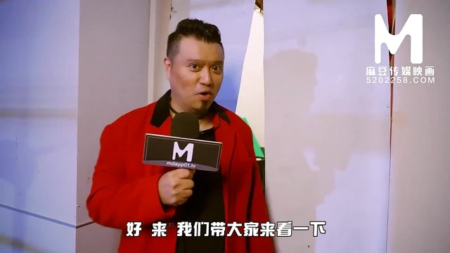 Intimate Encounters With A Passionate Bird Lover In The Forest Glade