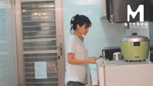 Bubbly Asian Cutie Enjoys Hardcore Sex in HD Video Clip