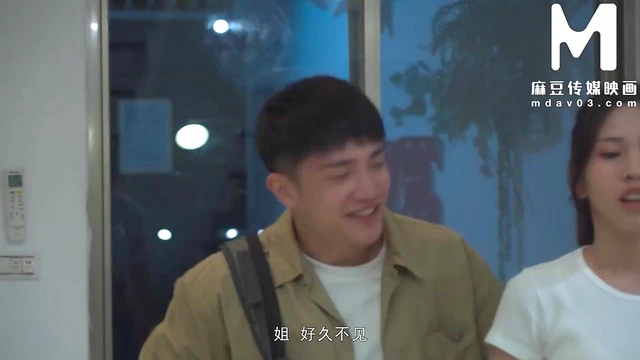 Xia Qing's Dainty Body & Big Ass Seduce Her Partner Passionately