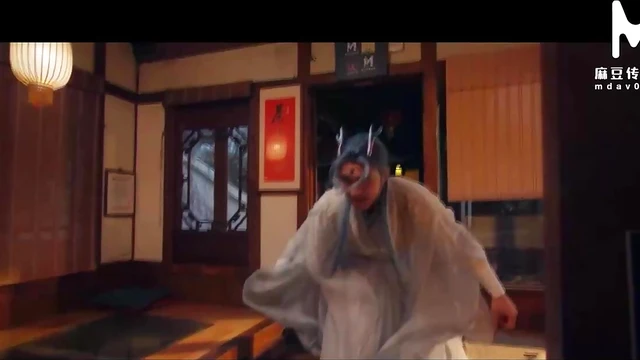 Su Yu Tang Engages in Steamy Foursome Adventure Onscreen