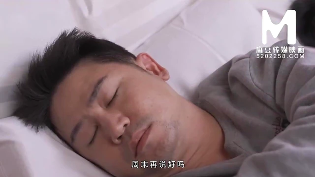 Desireful GF Role Plays Dirty Fantasies for Extreme Pleasure Night