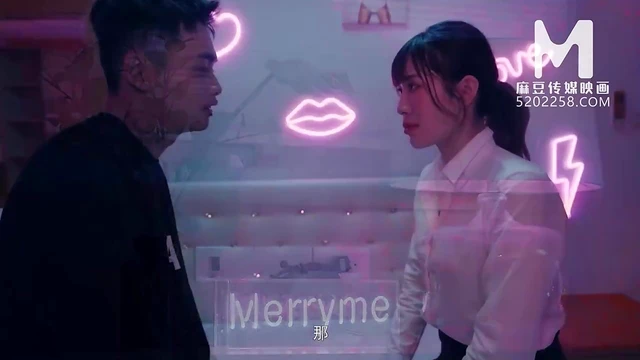 Mesmerizing Chinese Girlfriend Gets Hypnotized, Fucked Hard Indoors