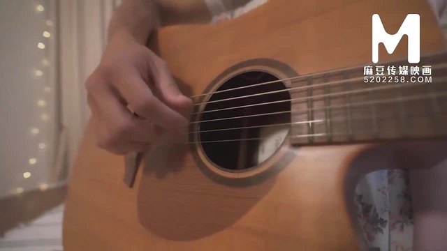 Hot Celebrity Knockoff Lady Gives Sultry Blowjob Before Wild Sex Fest