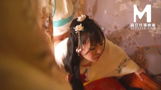 Asia Model Seduces Camera With Fiery Blowjob & Wild Pussy Showdown