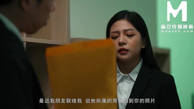 Li Rong Rong Seduces With Long Hair in Sultry Blowjob Encounter