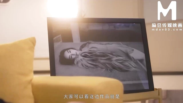 Li Rong Rong Seduces With Long Hair in Sultry Blowjob Encounter