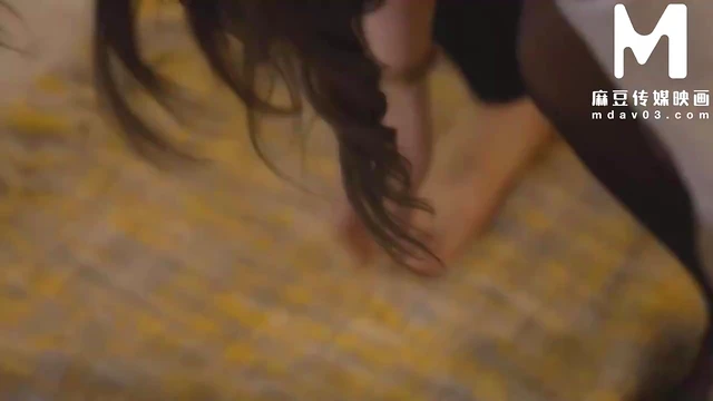 Li Rong Rong Seduces With Long Hair in Sultry Blowjob Encounter