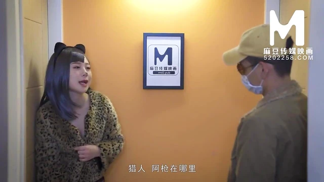 Luscious Mate Receives Thick Cumshot in Explicit Sex Scene