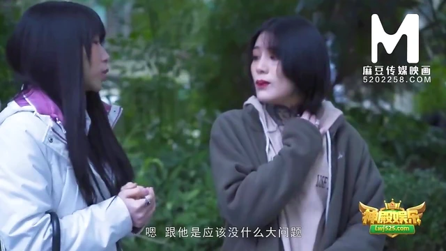 Endearing Floozie Seduces Camera with Sultry Sex Acts in Hot JAV Video Scene