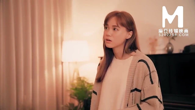 Sensuous Lady in Seductive JAV Scene Performs Teasing Oral Pleasure