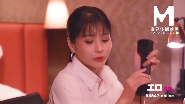 Sizzling Japanese Lass Gets Dirty in Sexy On-Camera Action