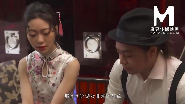 Sizzling Reality Show Wooing Gets Steamy Behind Closed Doors Action