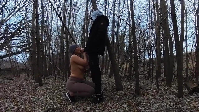 Topless Outdoor Blowjob in the Cold