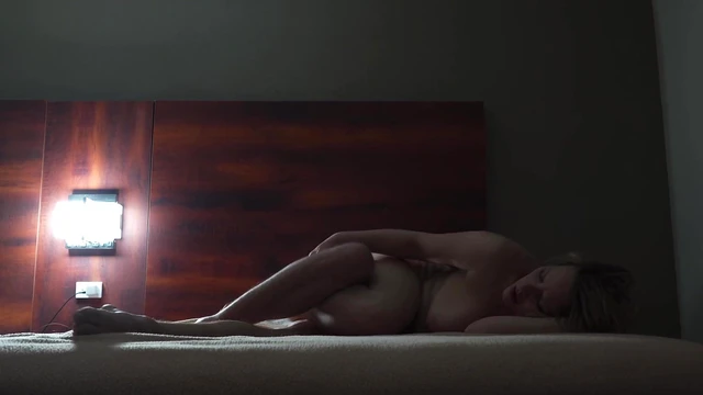 Hotel Hookup Ends with Sloppy Impregnating Creampie Inside Her