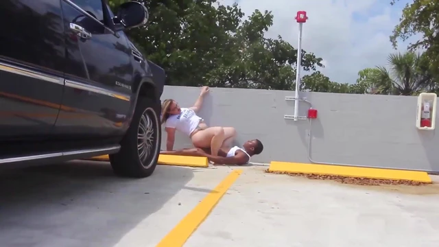 Pawg Wife Fucks On Hood Of Escalade In Public Parking In Miami