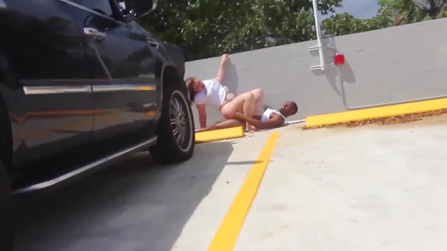 Pawg Wife Fucks On Hood Of Escalade In Public Parking In Miami