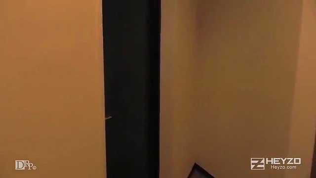 Passionate Married MILF Rina Seduces Stranger For Steamy Sex Encounter