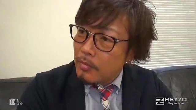 Wet Married Woman Tempts Stranger With New Underwear For Wild Sex Adventure