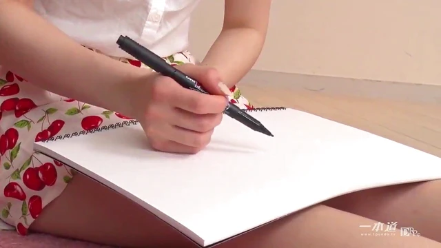 Rika Sakurai Tantalizes by Spreading Her Pussy Wide Open