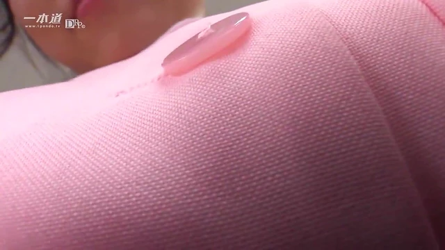 Sexy Dental Hygienist Masakura-chan Tempts You Under Her Miniskirt