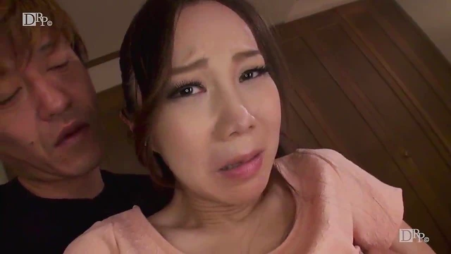 Miri Kurobane's Married Desire Fulfilled With Raw Vaginal Cum Shot