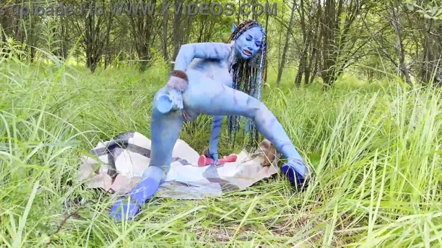 Avatar Babe With Big Ass. Hard Dildo Anal And Pussy Fuck, Squirt In Nature