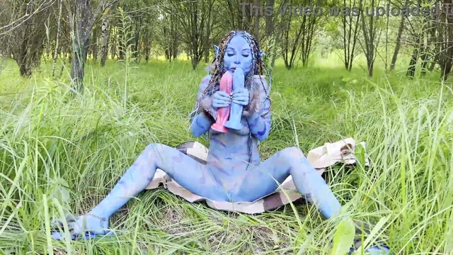 Avatar Babe With Big Ass. Hard Dildo Anal And Pussy Fuck, Squirt In Nature