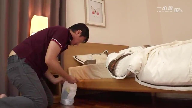 Neighbor's Always-No-Bra Wife Craves Creampies at Every Visit