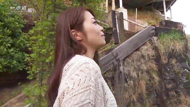 Maki Hojo's Virtual Sex Date: Passionate Encounter Beyond Limits