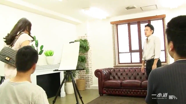 Maki Hojo Surprises Painting Class With Seductive Nude Drawing Model Showdown!