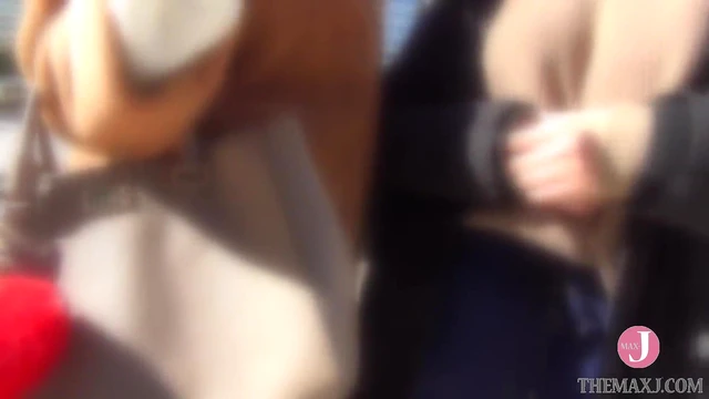 Embarrassed Amateur Lesbian Pickup: Teasing & Licking My Best Friend’s Raw Pussy For The First Time