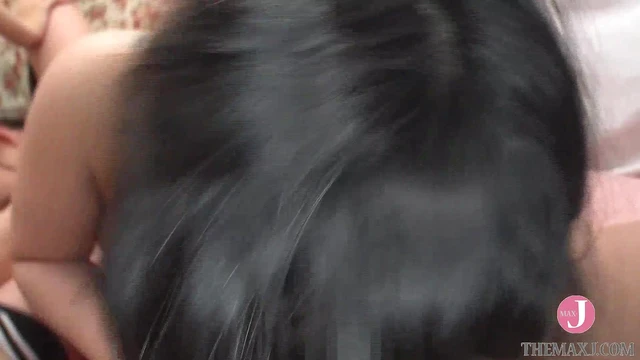 Haruna's Amateur Lesbian Pickup: Hot Deep Kissing & Threesome Adventure With Four Stunning Navis