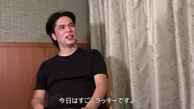 Old Man Seduces Young Women Who Crave Experienced Pleasure Masters