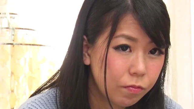 Rina Tachibana's Alluring Face Close-Ups Drive Men Wild with Desire