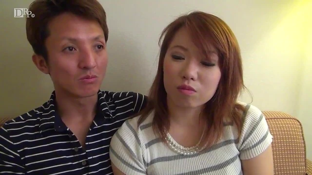 Street Corner Hookup: Hot Lady Shows Off Her Skills for Quick Sex