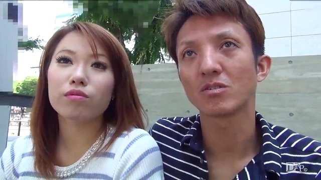 Street Corner Hookup: Hot Lady Shows Off Her Skills for Quick Sex