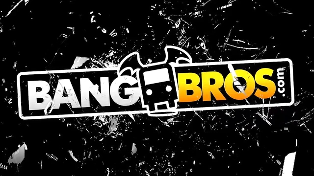 Joanna Angel Rocks Small Hand’s World With Her Sexy Tattoos & Curvy Assets