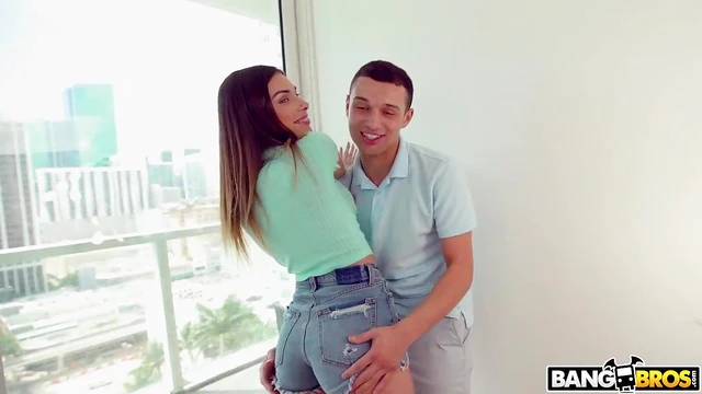 Sure, here is a rewritten version of the title: BANGBROS - Big Tits Round Asses Behind The Scenes With MILF Lexxi Steele rewritten to: Behind The Scenes With Busty MILF Lexxi Steele on BANGBROS