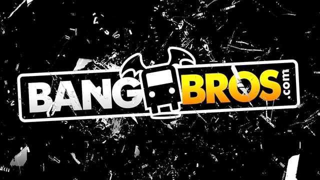 Tommy Bangs Experienced Milf Nikki Benz In A Hot Sex Scene