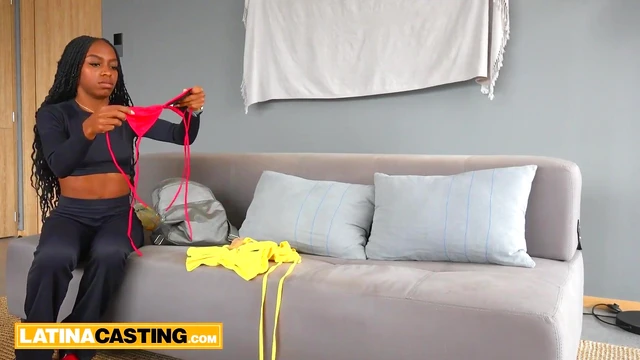 Sexy Hip Hop Dancer Auditions with Seductive Twerk on Casting Agent's Big Cock