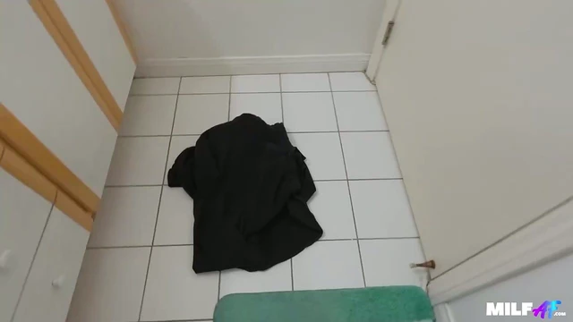 Anna Cummings Tempts Her Stepson Into Steamy Forbidden Pleasure