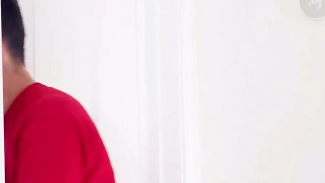 Surprised Milf Natasha Gets Steamy Mother’s Day Massage Treatments