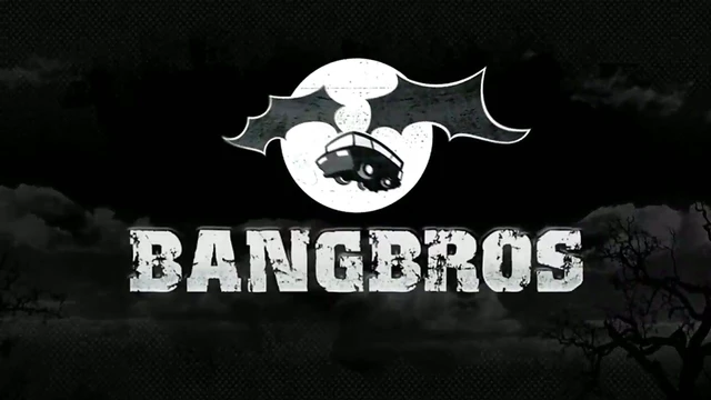 Blonde Bombshell Anikka Albrite Gets Pounded Hard By Chris Strokes