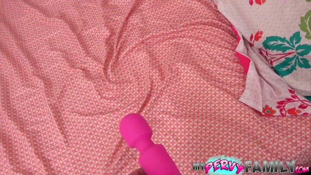 Curious Stepbro Spy Catches Hot Stepsis Taylor Blake Pleasing Herself